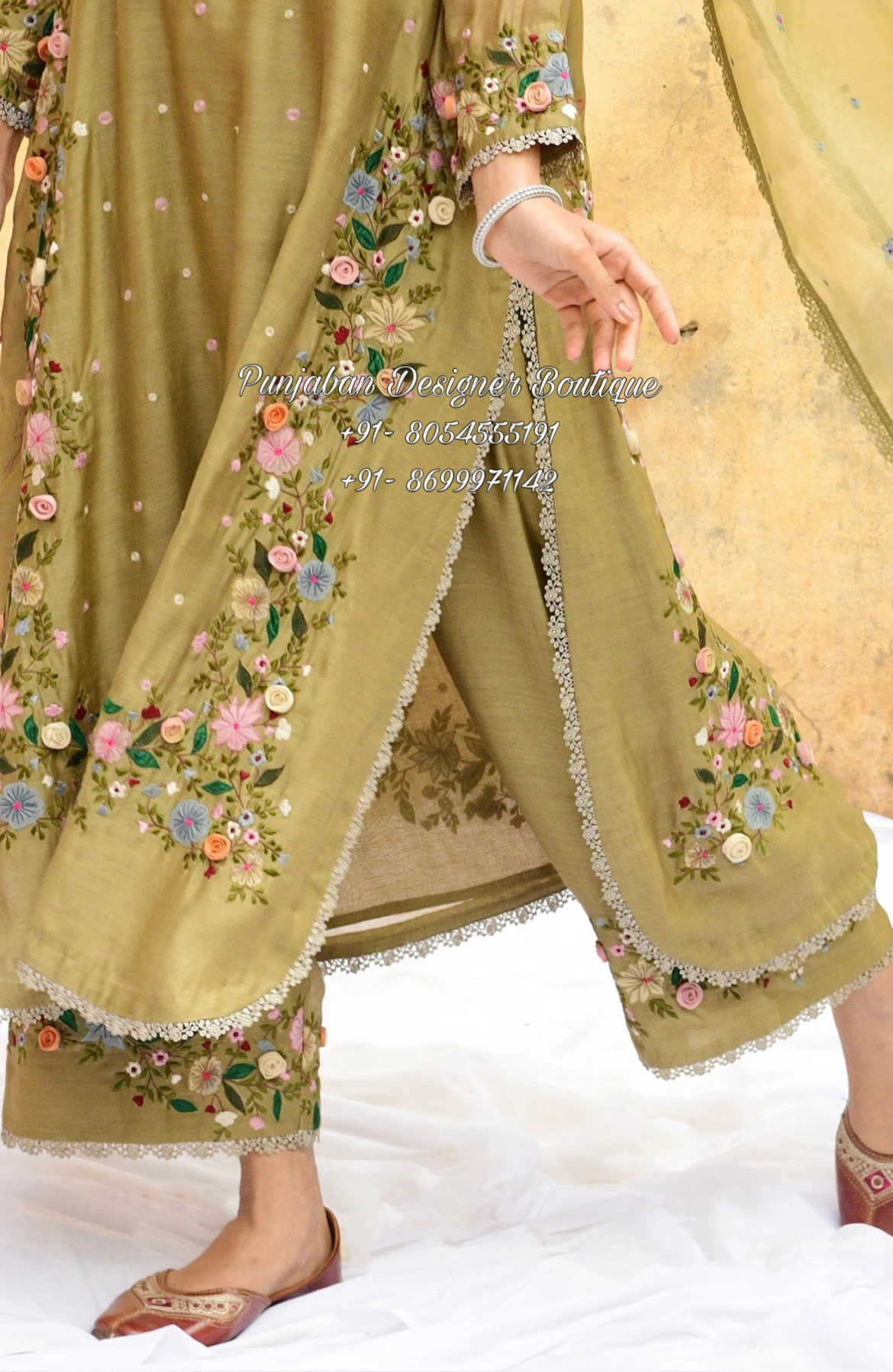 Maria. B Unstitched Pakistani M.Prints Suit 2023 for Summer Outfits | by  Shristyles | Medium